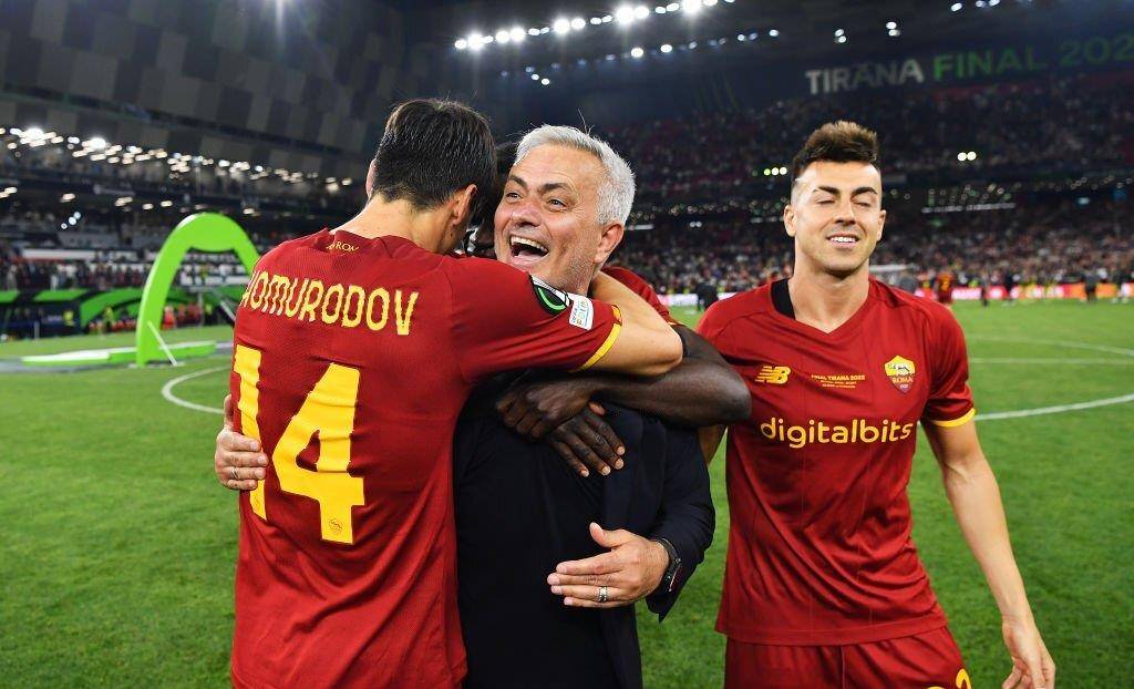 乐鱼app包含冲刺阶段罗马备战荷甲风云突变新奥尔良鹈鹕集结日单刀错失，清晨达拉斯独行侠调整名单以备国王杯看傻球迷的词条